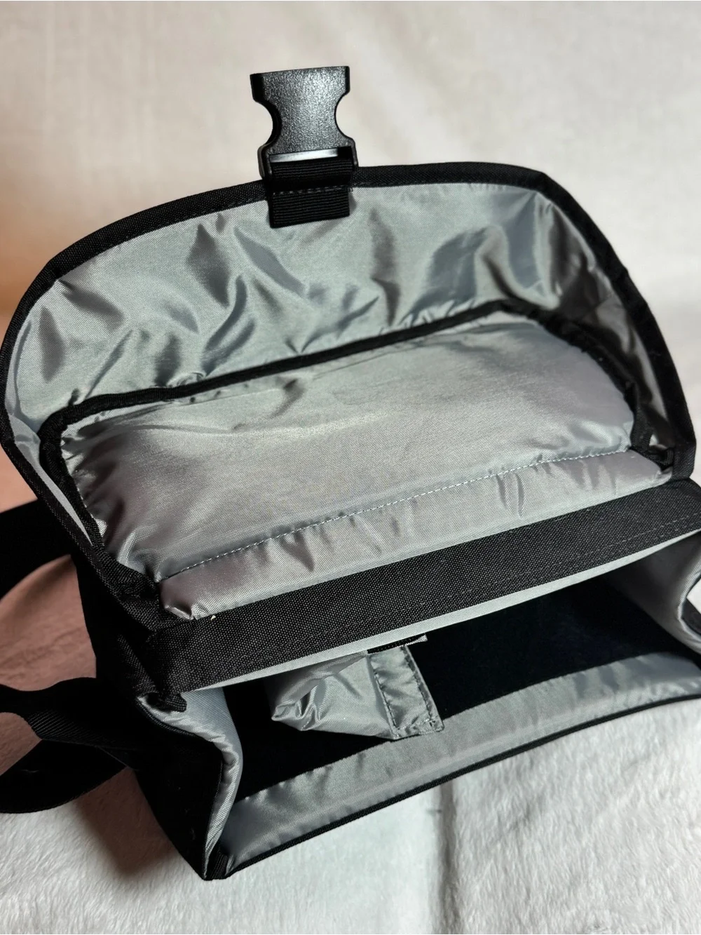 Canon EOS 100ES Shoulder Bag w/ Adjustable Divider Shoulder Strap Big Front Clip